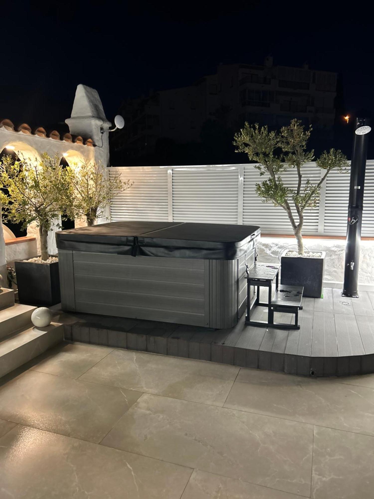 Appartement Duplex Rosas Avec Terrasse Magnifique Jacuzzi Vue Mer Екстериор снимка