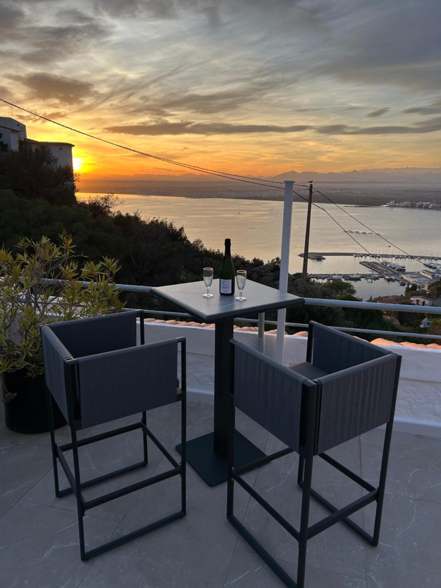 Appartement Duplex Rosas Avec Terrasse Magnifique Jacuzzi Vue Mer Екстериор снимка