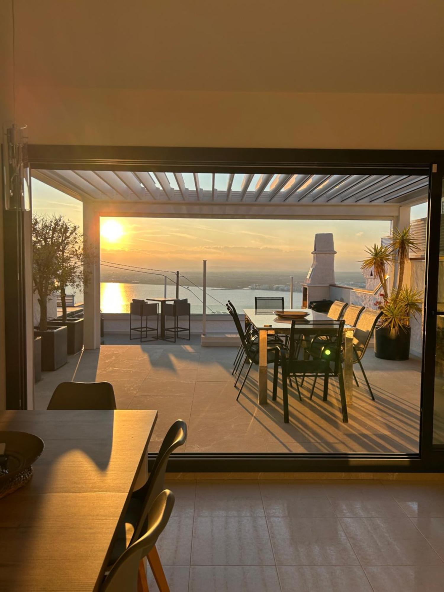 Appartement Duplex Rosas Avec Terrasse Magnifique Jacuzzi Vue Mer Екстериор снимка